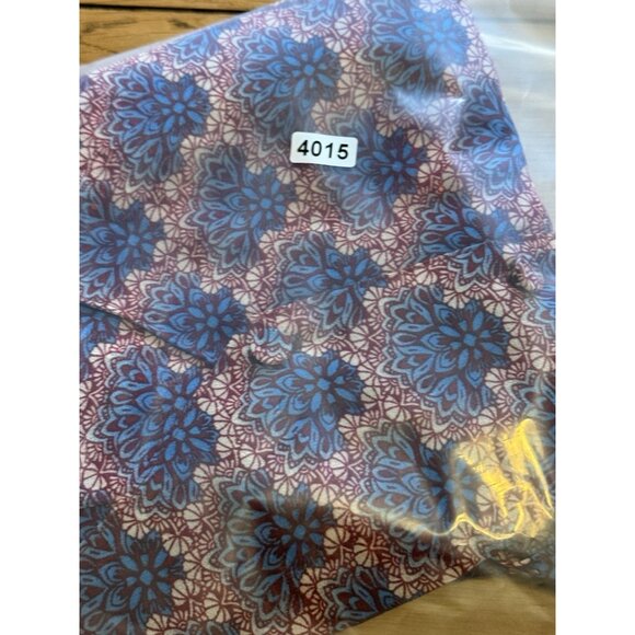 CAbi Sleeveless Blouse Size Medium Button Polyester Beach‎ Colorful Lightweight - Picture 11 of 11